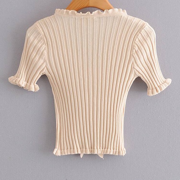 Crop top - Picture 2 of 2